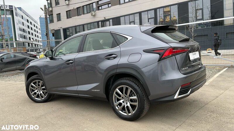 Lexus Seria NX